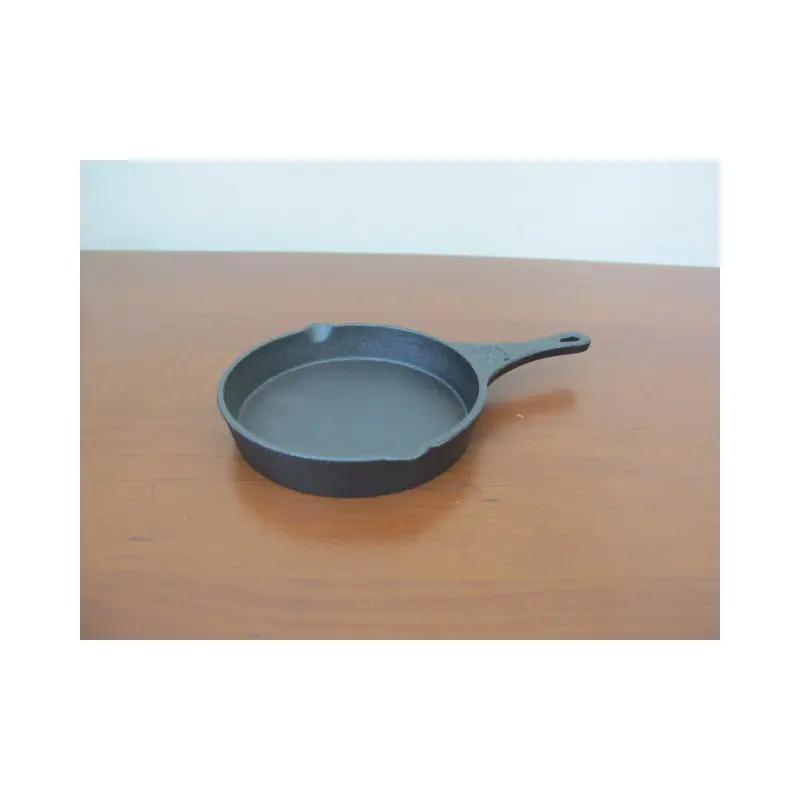 Small Cast Iron Frying Pan; 13.4 cm