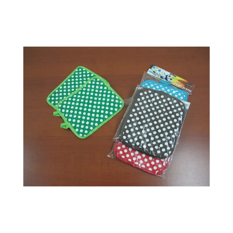 Polka dots heat pad holder
