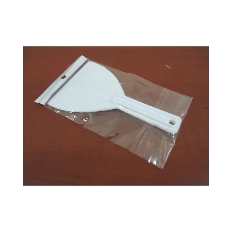 Plastic Scraper 16cm