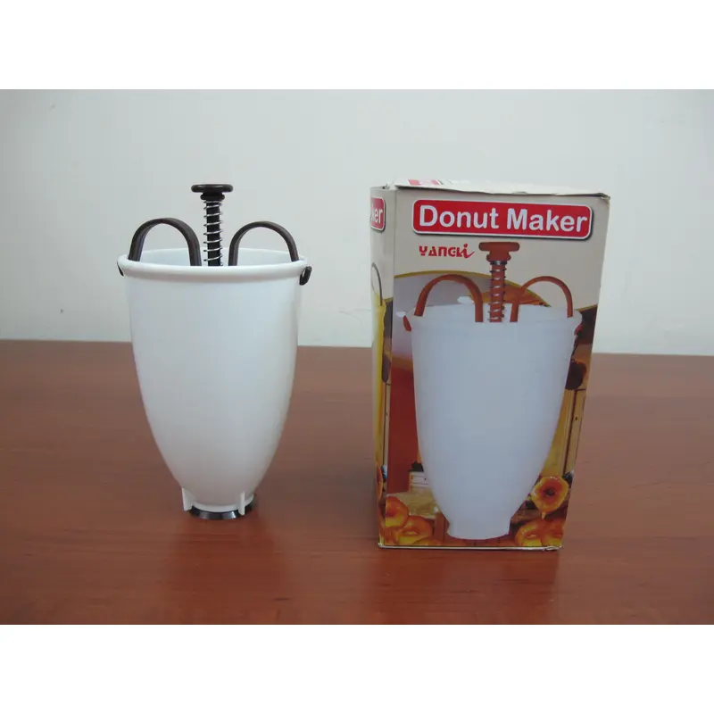Plastic Donut Maker Machine