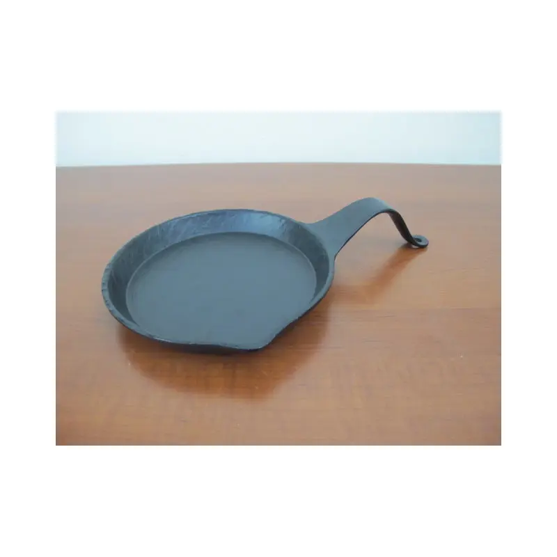 Melamine Serving Skillet with curved handle 23 cm