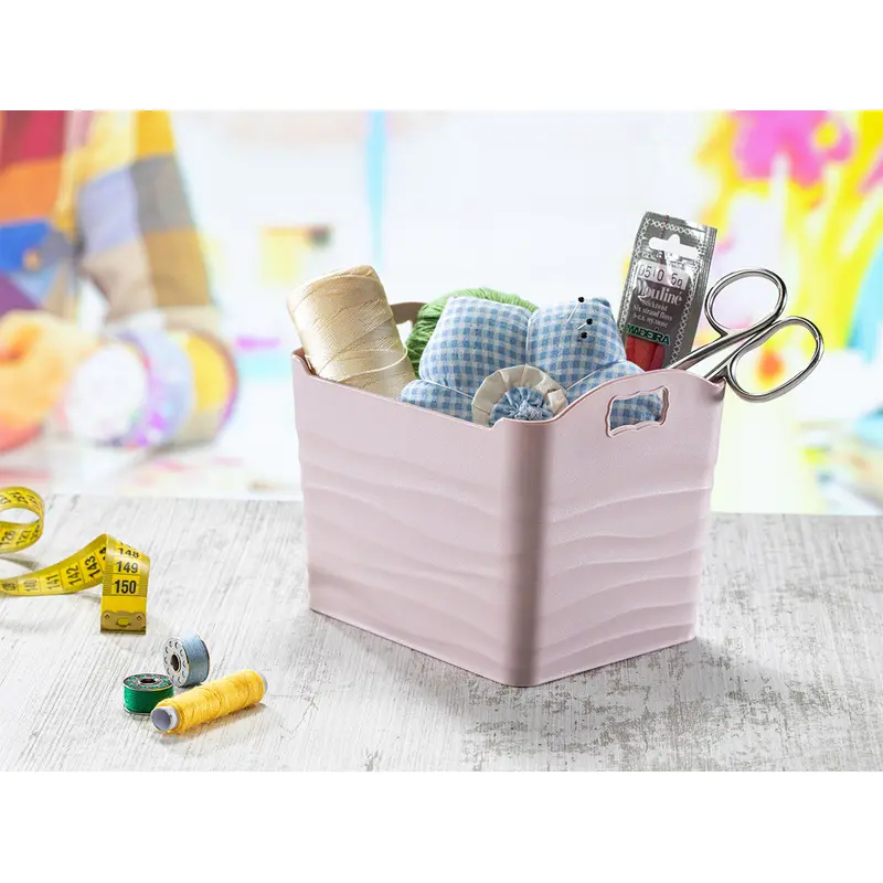 Medium Plastic Basket Wavy Design 3 L