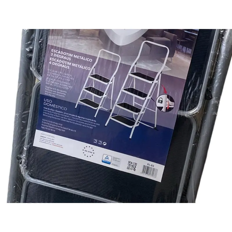 High Quality Iron Step Ladder 4 steps Silver Color