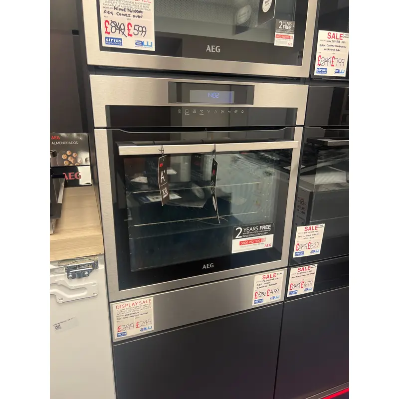 AEG BPE742320M - Stainless steel Built in Electric Single Oven - Pyrolytic cleaning - A+ energy - Ex Display