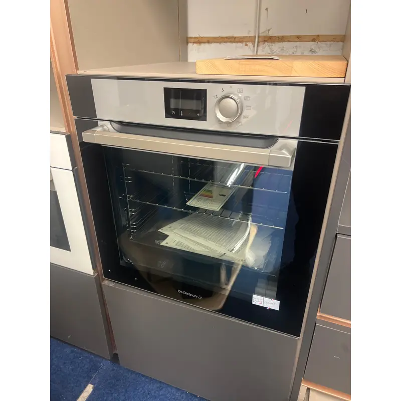 De Dietrich DOP7200BM - Stainless steel Built in Electric Single Oven - A+ energy - Ex Display