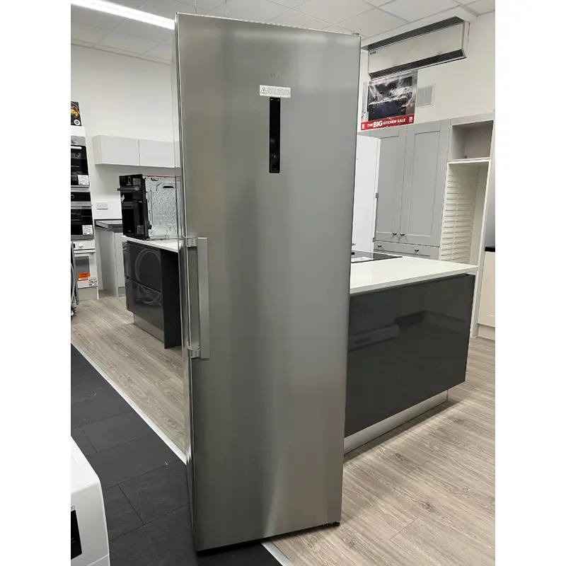 AEG RKB738E5MX - Stainless steel Freestanding Auto Defrost Fridge - E energy - Unboxed