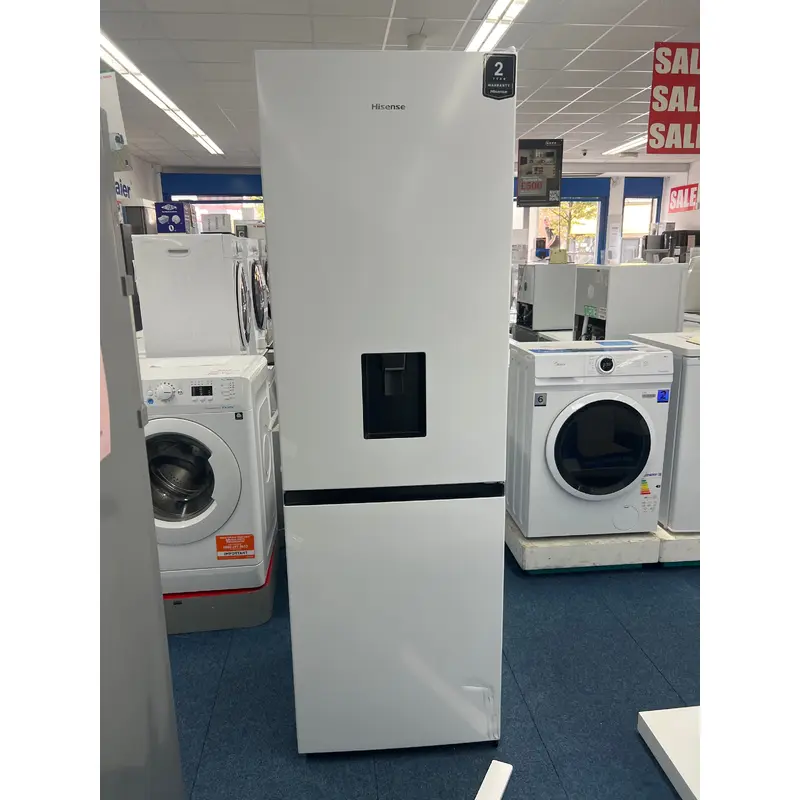 Hisense RB390N4WWE - White Fridge Freezer - 304L - E Energy - Unboxed