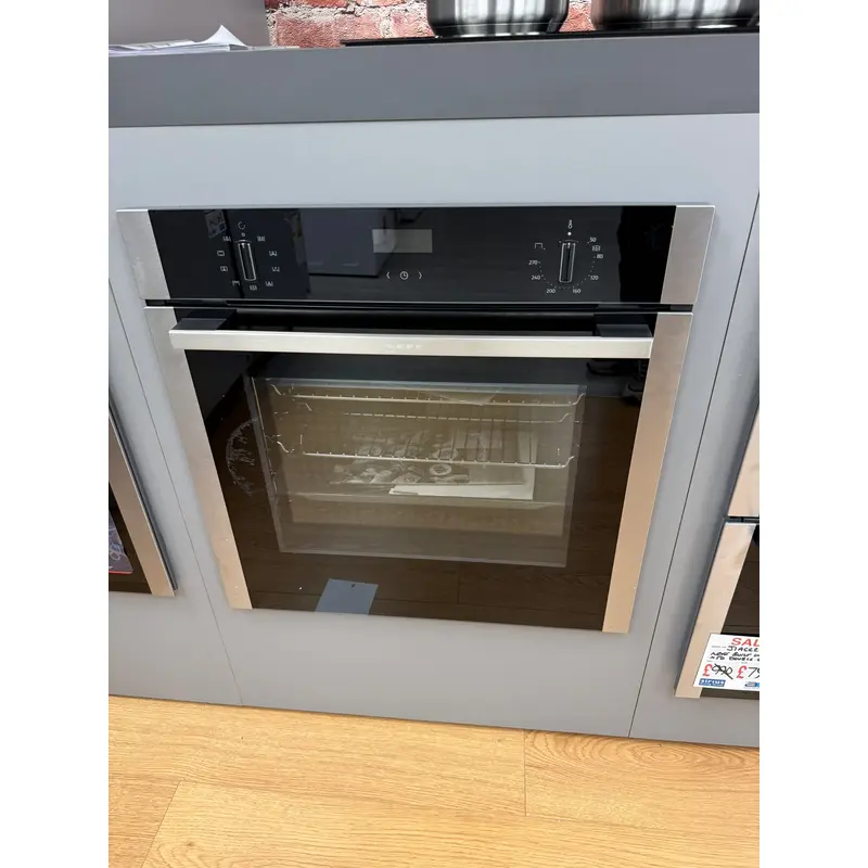 Neff B1ACE4HN0B - N50 Series Stainless steel Built in Electric Single Oven - Catalytic cleaning - A energy - Display